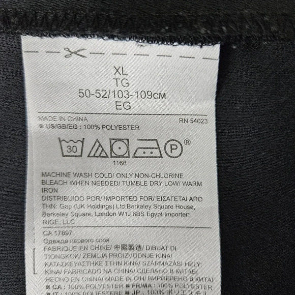 Banana Republic Tank Top Black Sleeveless Laser Cut Hem Button Back Shirt Blouse - Picture 7 of 7